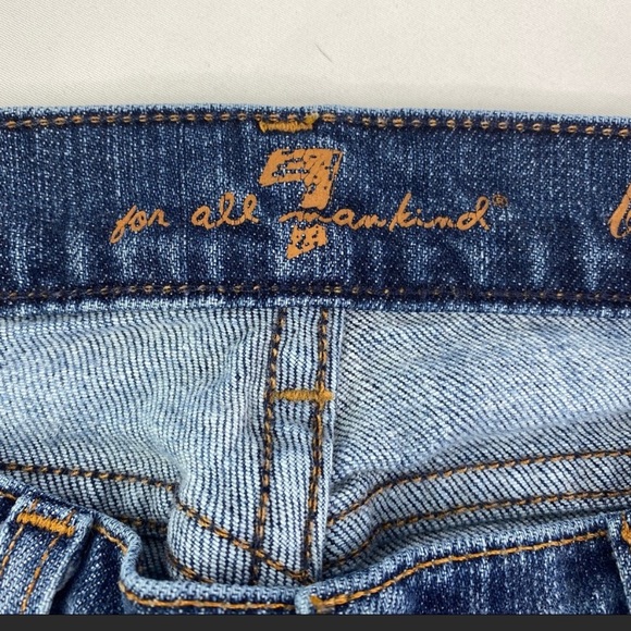 7 for All Mankind Cut Off shorts - 27 - Picture 6 of 8